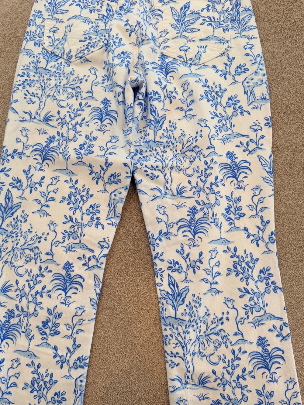 Lilly Pulitzer White Pants with Blue Toile Floral Print